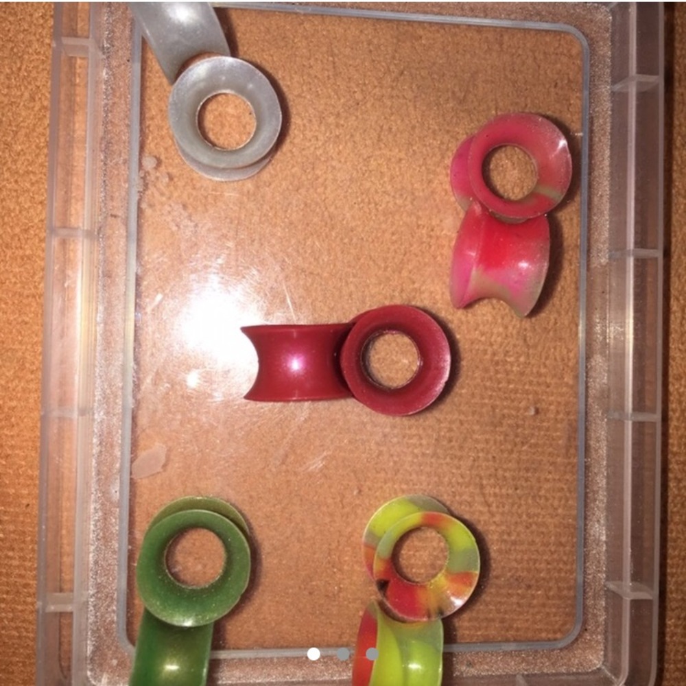00g rubber tunnel gauges